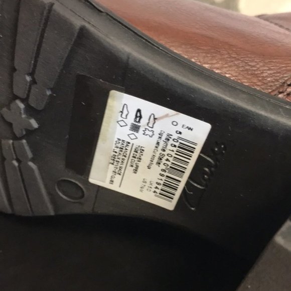 Clarks Maymie Stellar Knee High Boot (H81-5) - Picture 12 of 12